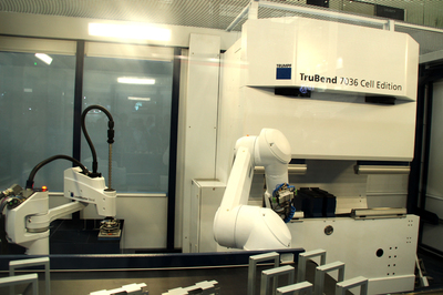 2017深圳机械展开幕 机器人自动化彰显智能制造魅力